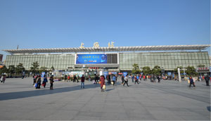 上海站高鐵燈箱廣告