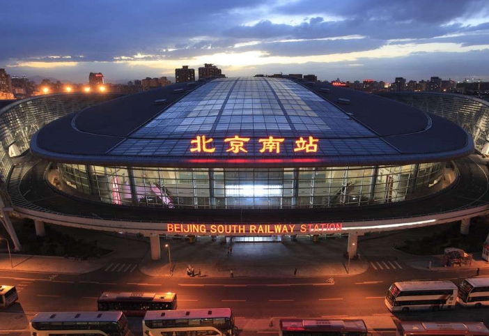 北京南站高鐵燈箱廣告